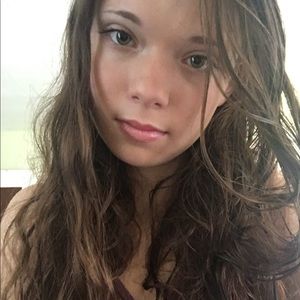 Meet your Posher, Sierra